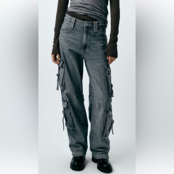 (Q4) Zara women's multi-pocket wide-leg‎ denim pants size 4US & 14US